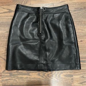 ARITZIA WILFRED FREE skirt :)